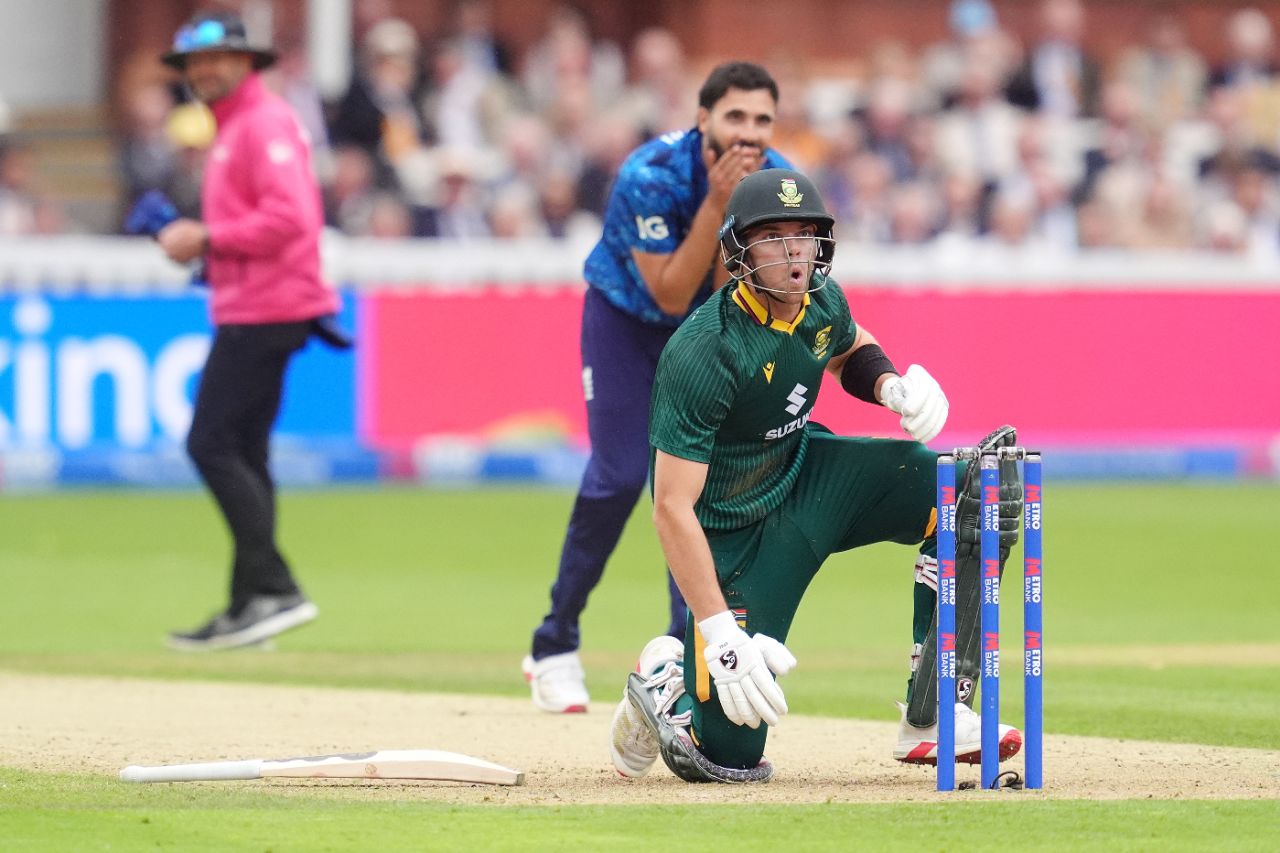 Tristan Stubbs looks shocked after losing his grip and nearly landing his bat on the stumps, England vs South Africa, 2nd ODI, Lord's, September 4, 2025