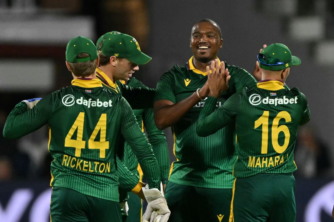 Lungi Ngidi got the big wicket of Jos Buttler at the death, England vs South Africa, 2nd ODI, Lord's, September 4, 2025
