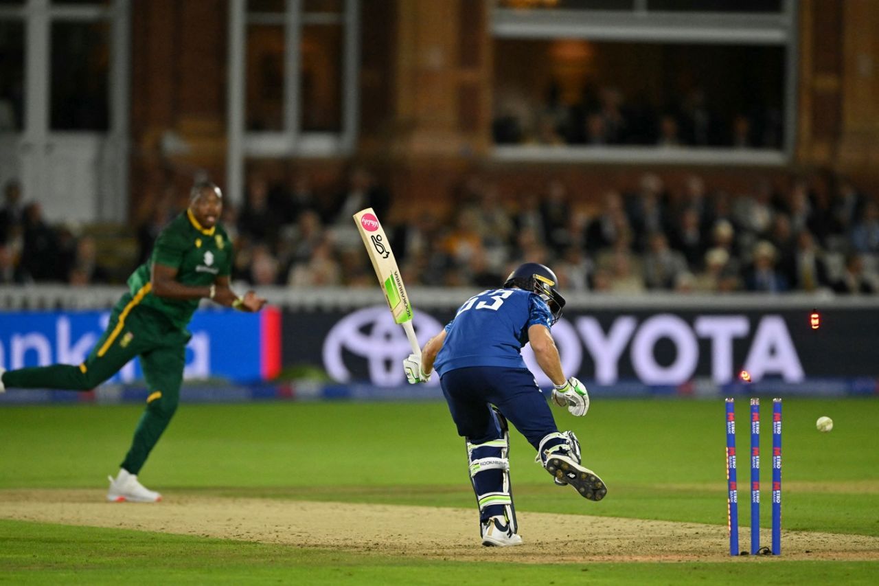 Jos Buttler was flummoxed by a Lungi Ngidi slower ball, England vs South Africa, 2nd ODI, Lord's, September 4, 2025
