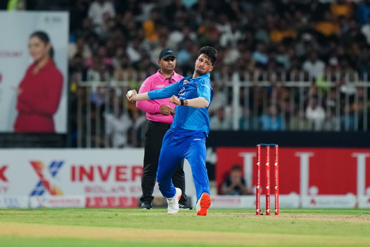 AM Ghazanfar runs in to bowl, Afghanistan vs Pakistan, final, UAE T20I tri-series, Sharjah, September 7, 2025