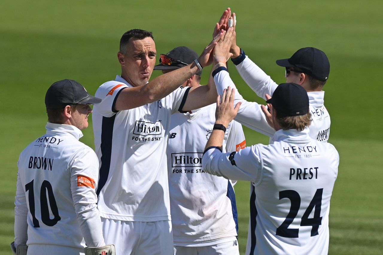 Kyle Abbott ripped through Sussex's top order, Sussex vs Hampshire, County Championship, Hove, September 9, 2025