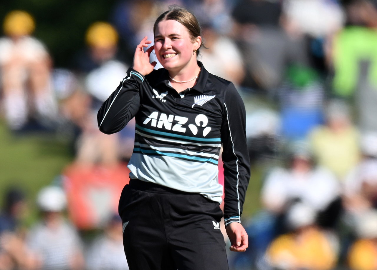 Flora Devonshire during her T20I debut, New Zealand vs Sri Lanka, 2nd T20I, Christchurch, March 16, 2025
