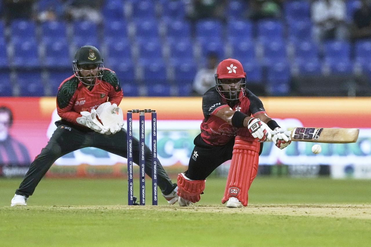 Zeeshan Ali rolls out a reverse sweep, Bangladesh vs Hong Hong, Men's T20 Asia Cup, Abu Dhabi, September 11, 2025