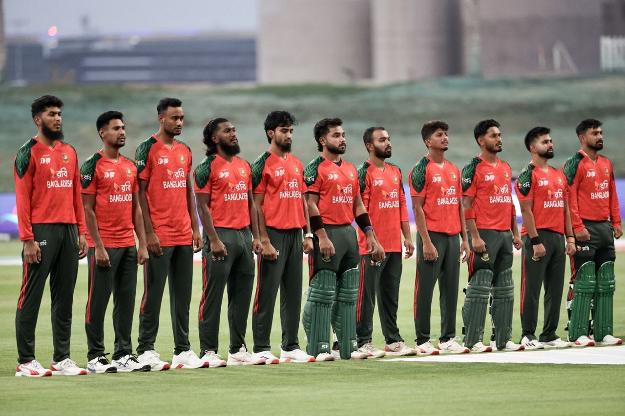 বাংলাদেশ সংগীত, শ্রীলঙ্কার বিপক্ষে বাংলাদেশ, পুরুষদের জন্য এশিয়ান টি -টোয়েন্টি কাপ, আবুধাবি, ১৩ ই সেপ্টেম্বর, ২০২৫ এর সাথে সারিবদ্ধভাবে সারিবদ্ধ