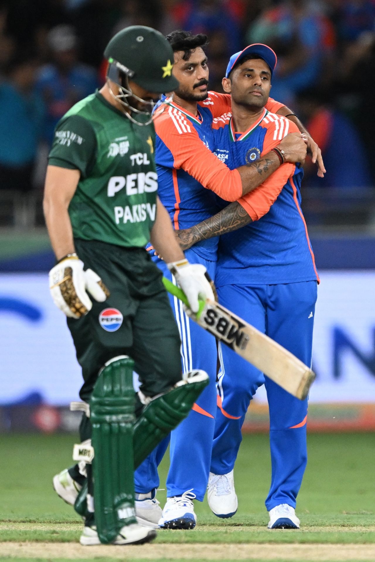 Suryakumar Yadav celebrates with Axar Patel after Salman Agha's fall, India vs Pakistan, Asia Cup, Dubai, September 14, 2025