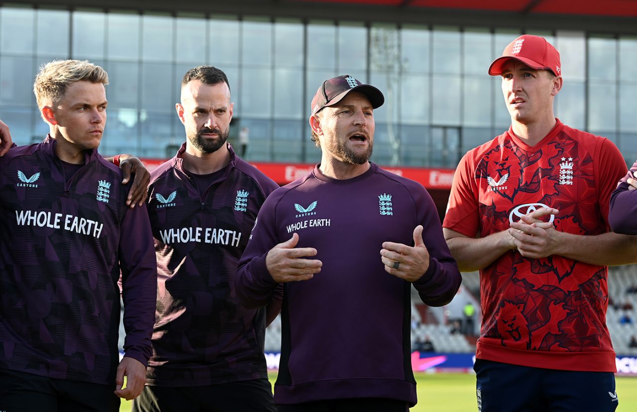 Brendon McCullum address his player in a huddle, England vs South Africa, 2nd Men's T20I, Emirates Old Trafford, Manchester, September 12, 2025