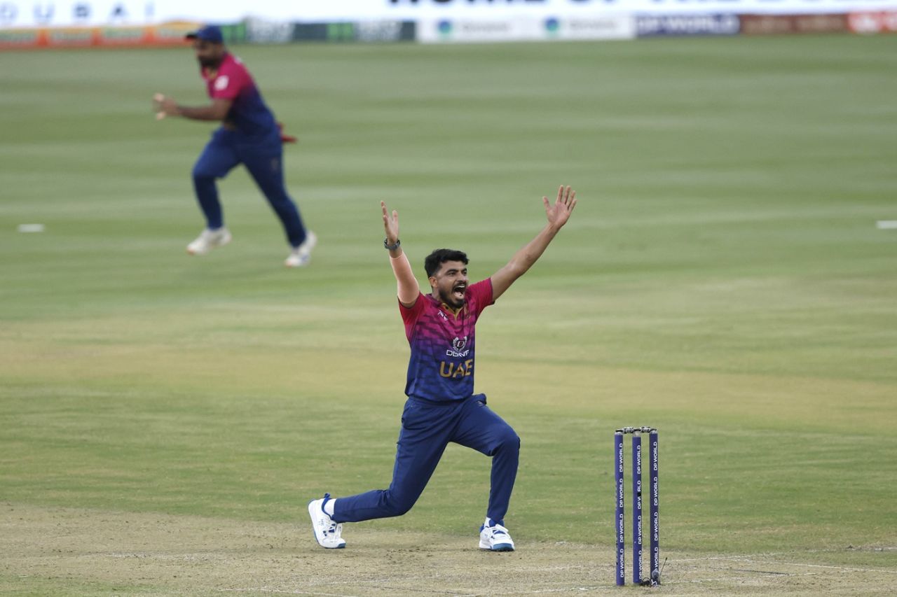 Haider Ali picked up two wickets in his four overs, UAE vs Oman, Men's T20 Asia Cup, Abu Dhabi, September 15, 2025