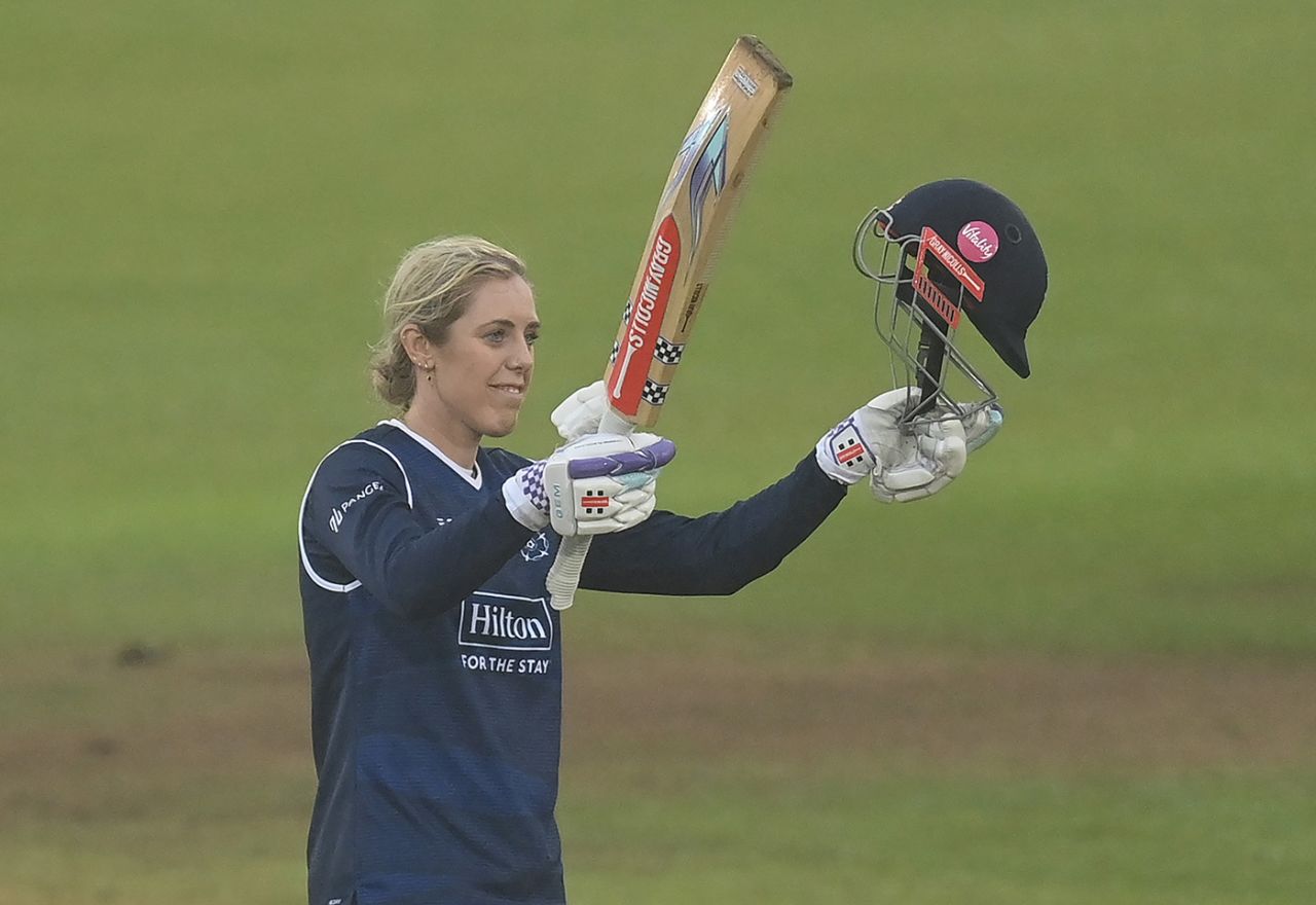 Georgia Adams reaches her century, Metro Bank One Day Cup Semi-Final, Hampshire Women vs Surrey Women, Utilita Bowl, September 17, 2025