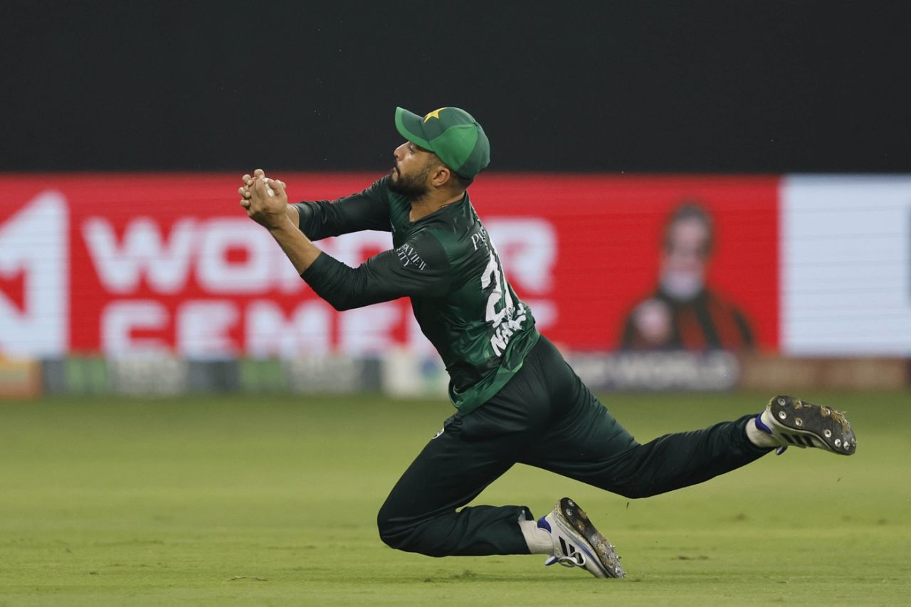 Mohammad Nawaz took a brilliant catch, UAE vs Pakistan, Men's T20 Asia Cup, Dubai, September 17, 2025