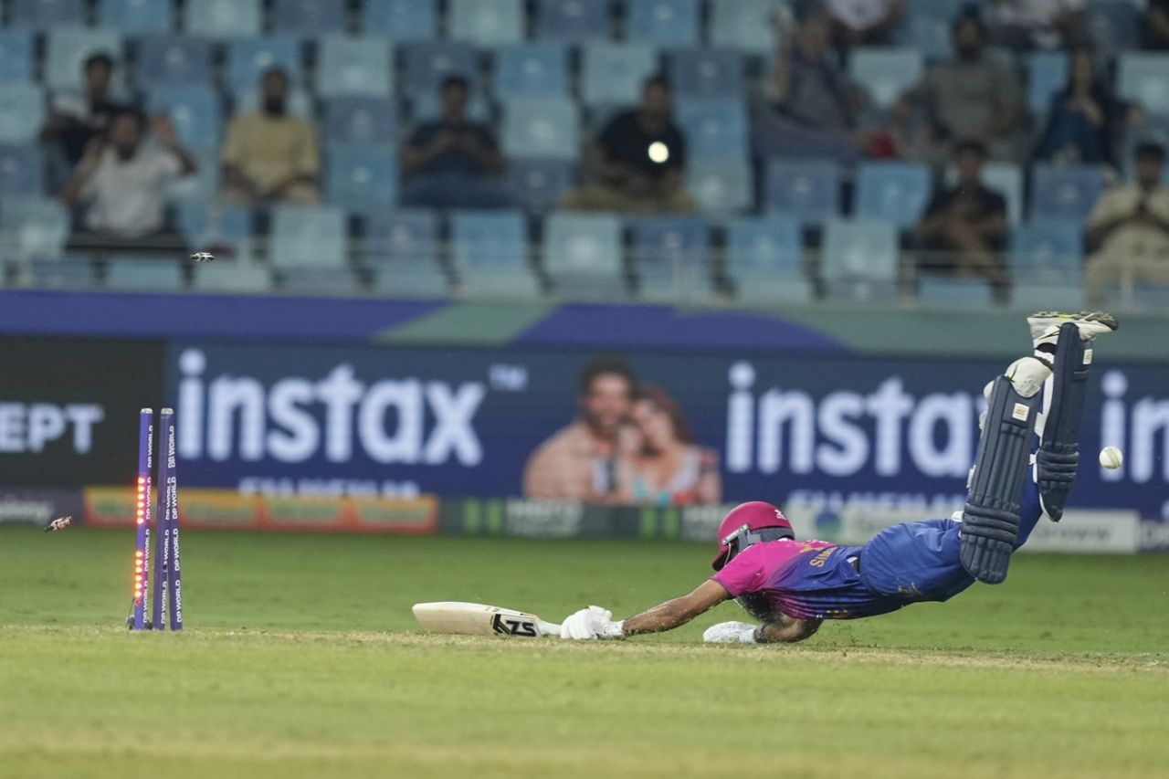 Simranjeet Singh dived to save himself, but in vain, UAE vs Pakistan, Men's T20 Asia Cup, Dubai, September 17, 2025