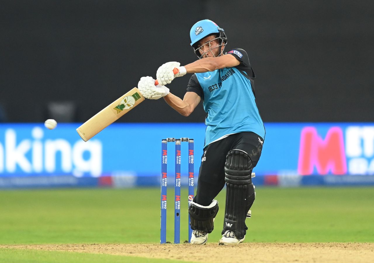 Kashif Ali drives during Worcestershire's final victory, Metro Bank One-Day Cup final, Trent Bridge, September 20, 2025