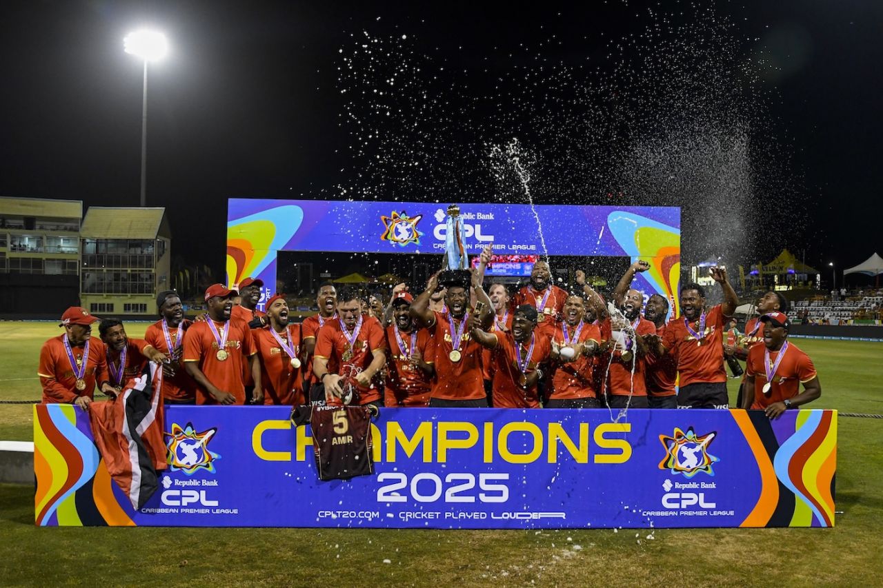 The Trinbago Knight Riders players start the celebrations, Guyana Amazon Warriors vs Trinbago Knight Riders, CPL final, Providence, September 21, 2025