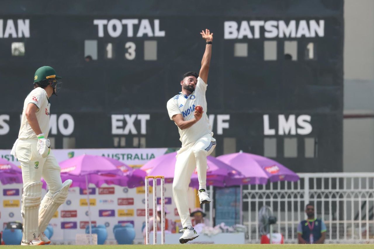 Mohammed Siraj was back for his first game since the Oval Test, India A vs Australia A, 2nd unofficial Test, 1st day, Lucknow, September 23, 2025
