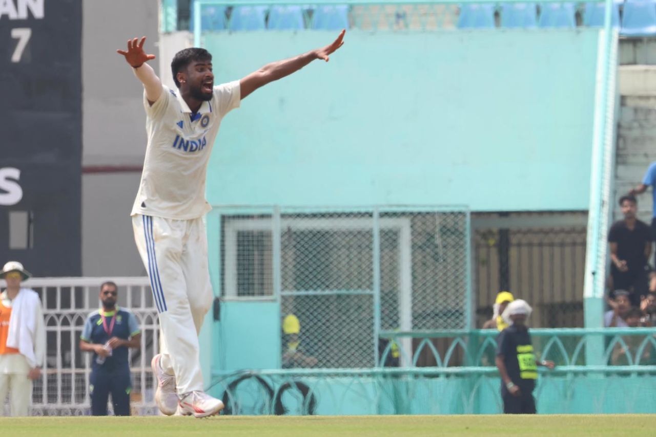 Manav Suthar struck in the 45th and 47th overs, India A vs Australia A, 2nd unofficial Test, 1st day, Lucknow, September 23, 2025