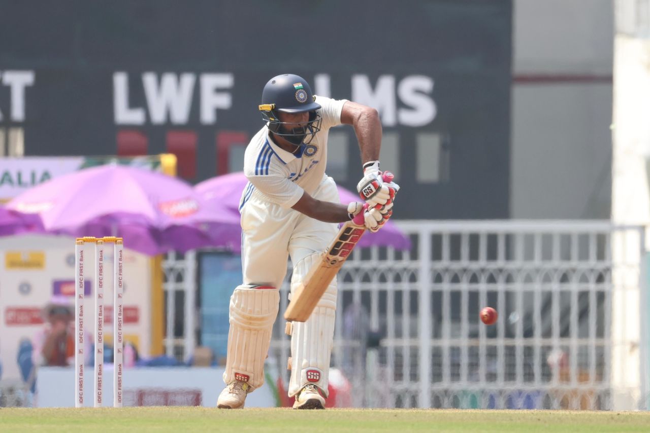 N Jagadeesan plays defensively, India A vs Australia A, 2nd unofficial Test, 2nd day, Lucknow, September 24, 2025