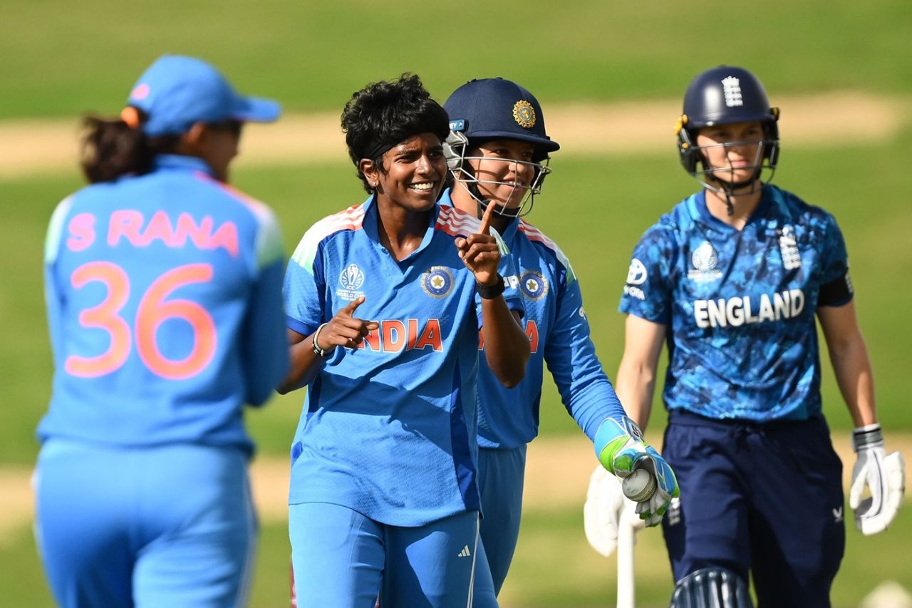 Arundhati Reddy celebrates after getting rid of Amy Jones, India vs England, ODI Women's World Cup warm-up, Bengaluru, September 25, 2025