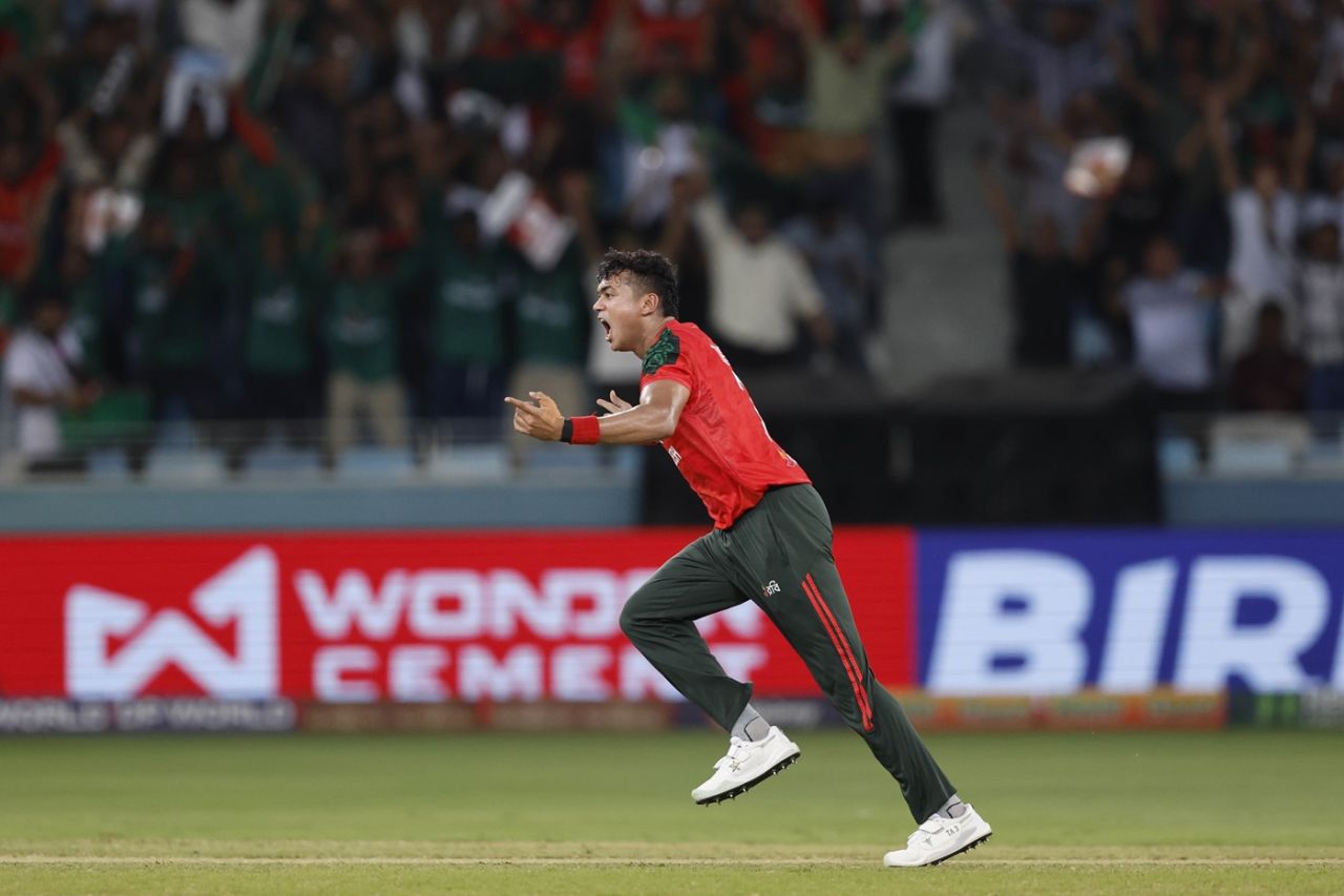 পাকিস্তানি শিবিরের শুরুতে বাংলাদেশে দু’জনের চোট