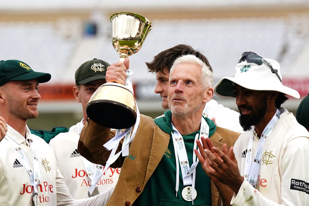 Peter Moores gets his hands on the trophy, Nottinghamshire vs Warwickshire, County Championship, Division One, Trent Bridge, September 26, 2025