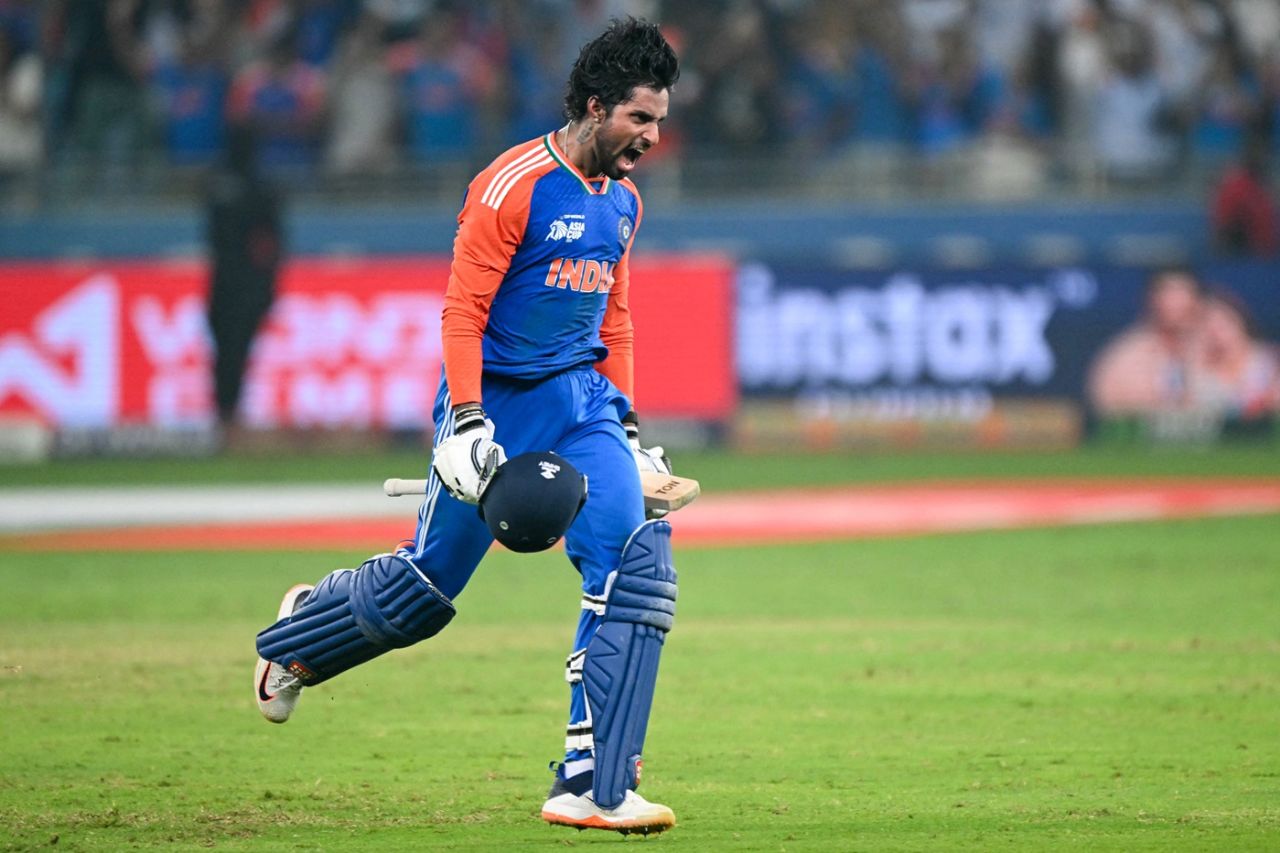 Tilak Varma is pumped up after taking India to victory, India vs Pakistan, Asia Cup final, Dubai, September 28, 2025