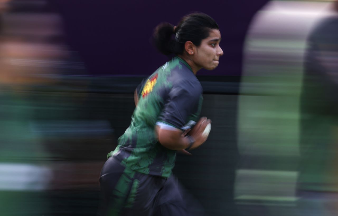 Fatima Sana in the middle of her run-up, Colombo, Sri Lanka, September 30, 2025