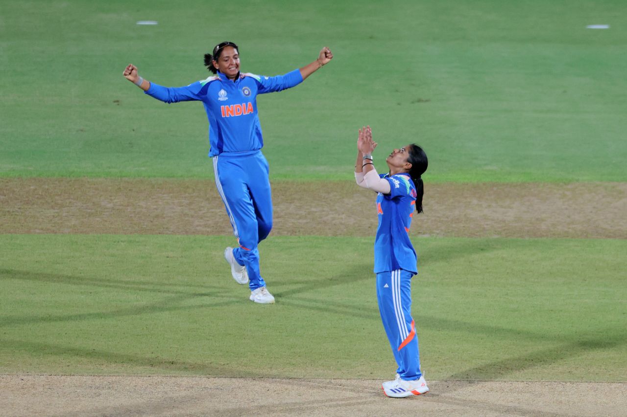 Harmanpreet Kaur and Amanjot Kaur celebrate a wicket, India vs Sri Lanka, Women's ODI World Cup, Guwahati, September 30, 2025
