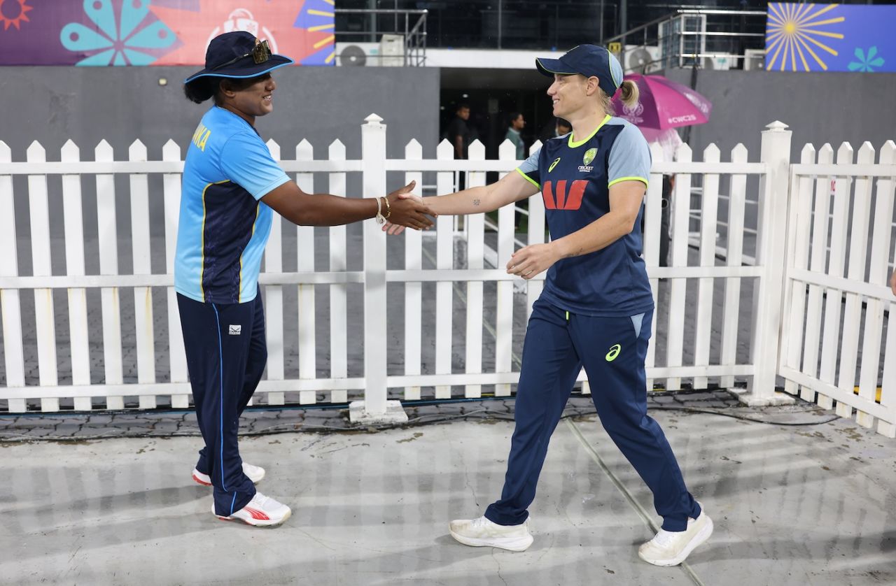 Captains Chamari Athapaththu and Alyssa Healy shake hands after the washout, Australia vs Sri Lanka, Women's World Cup 2025, Colombo, October 4, 2025