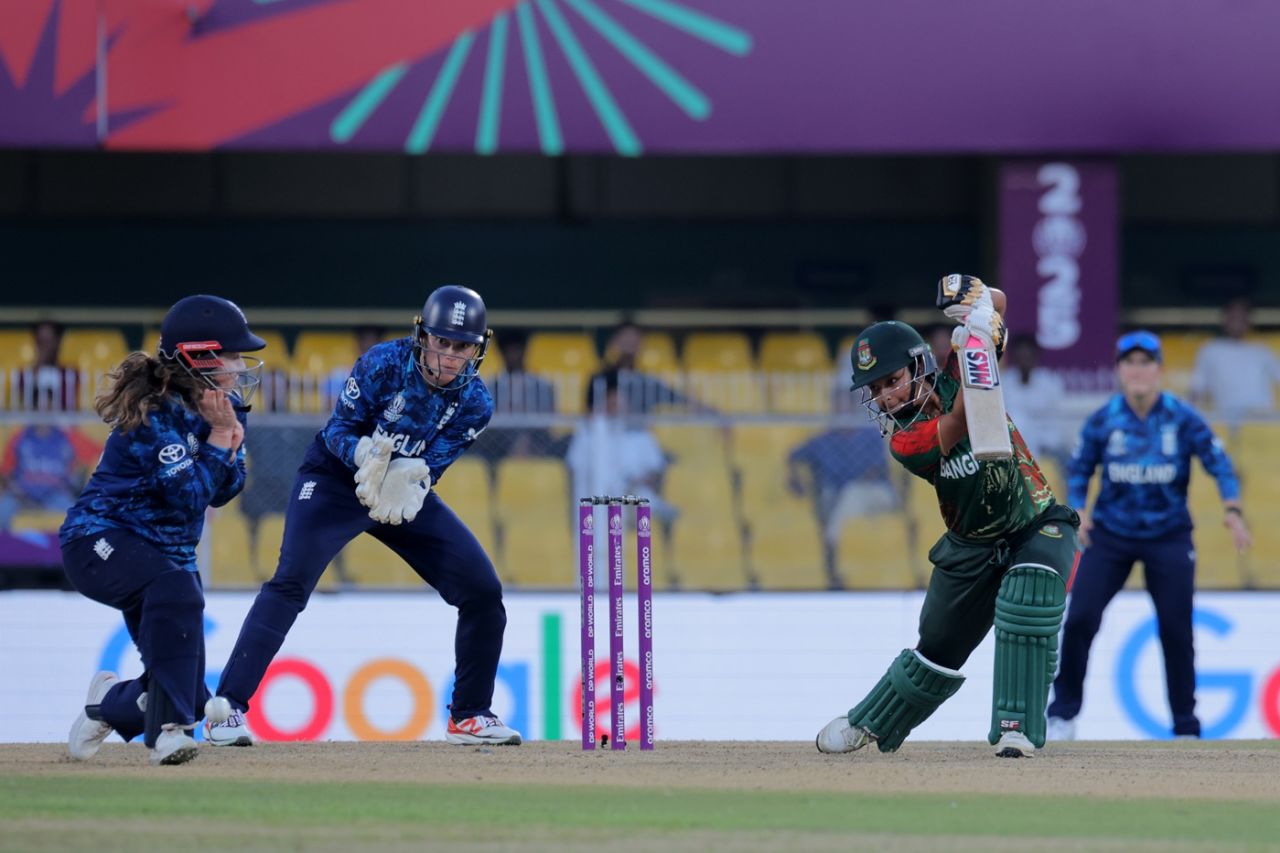 Sobhana Mostary is crowded by close-in fielders, Bangladesh vs England, Women's ODI World Cup, Guwahati, October 7, 2025