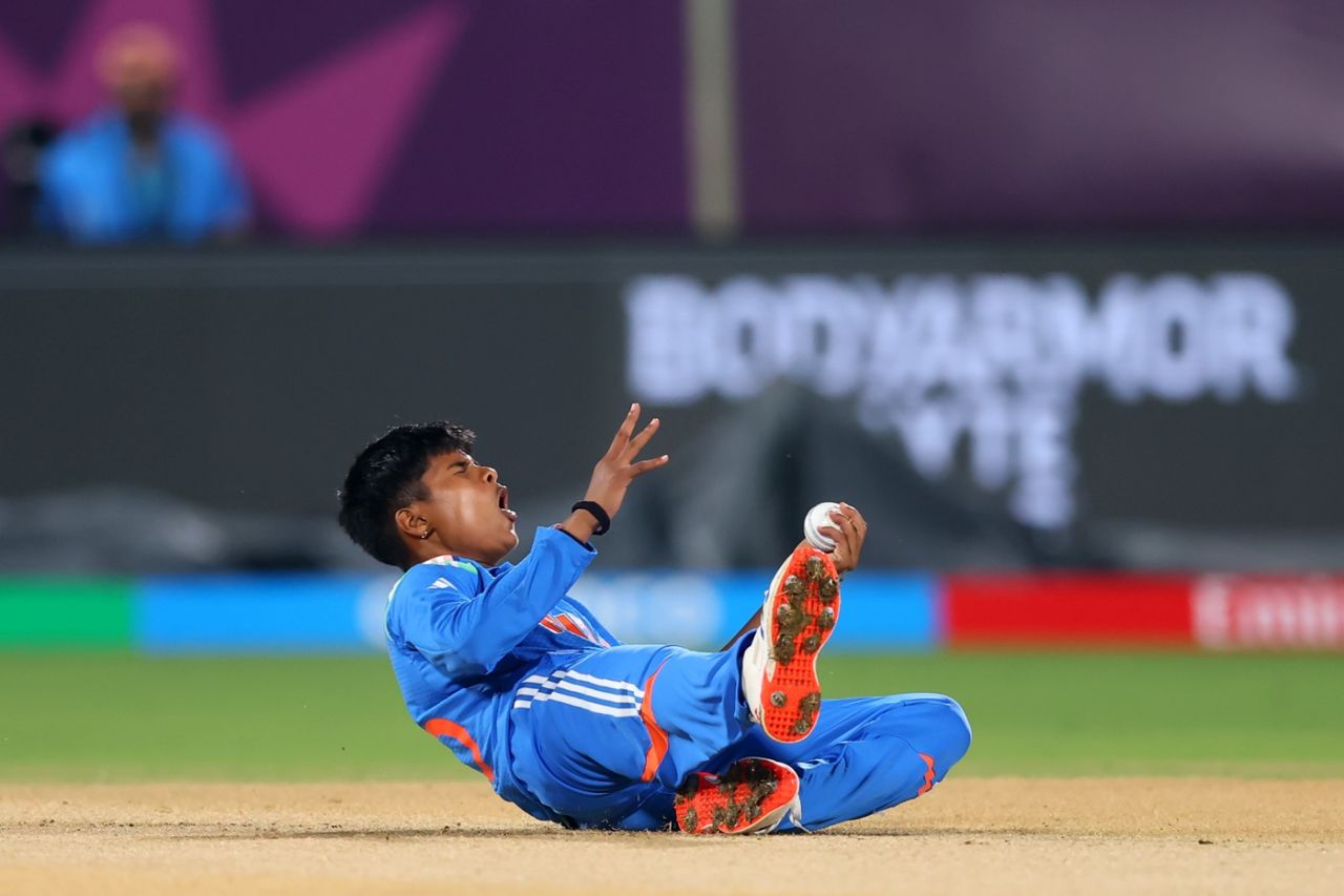 Kranti Gaud took a stunning reflex catch to send back Tazmin Brits, India vs South Africa, Women's ODI World Cup, Visakhapatnam, October 9, 2025