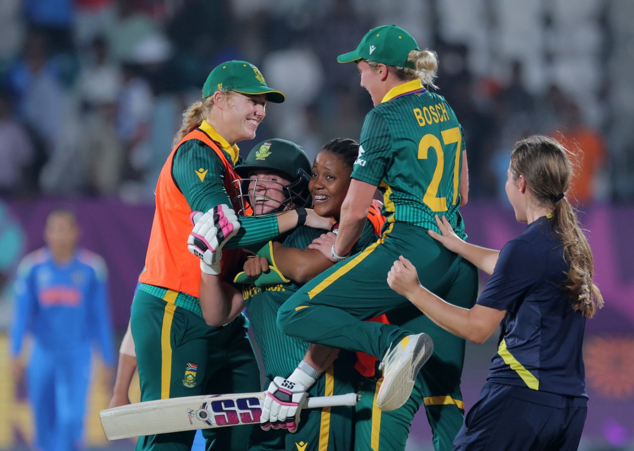 Nadine de Klerk led South Africa to a thrilling win, India vs South Africa, Women's ODI World Cup, Visakhapatnam, India, October 9, 2025