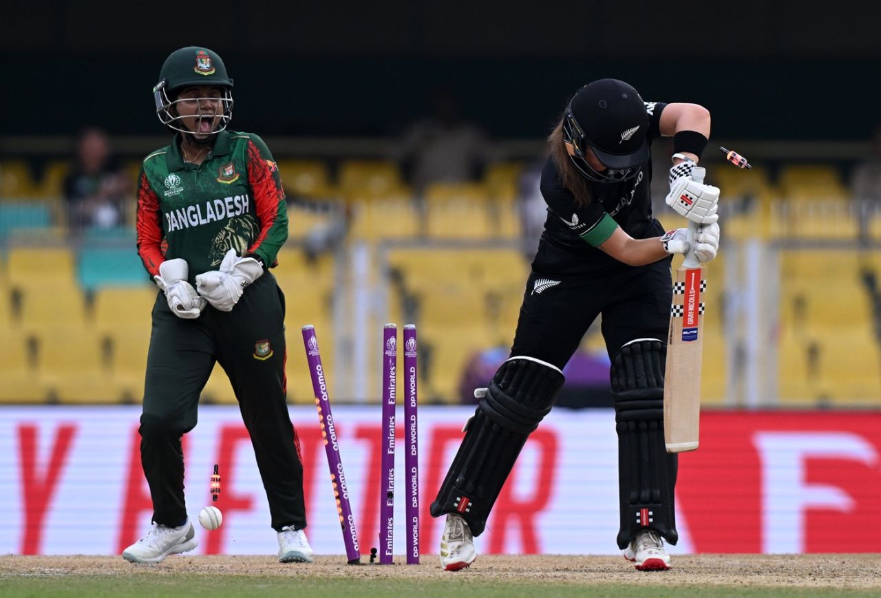 Amelia Kerr is cleaned up by Rabeya Khan, Bangladesh vs New Zealand, Women's ODI World Cup, Guwahati, October 10, 2025