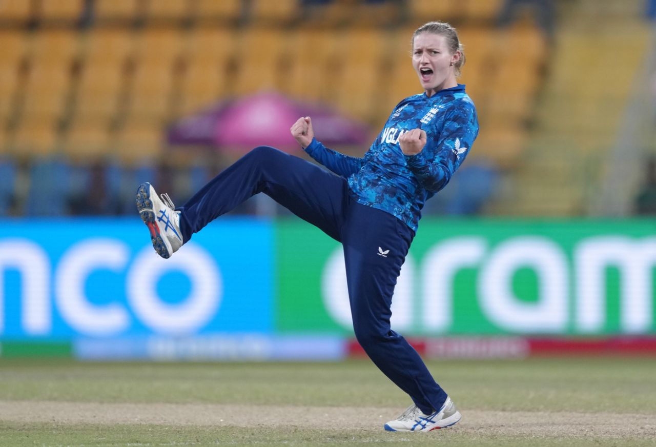 Charlie Dean took England's first wicket, England vs Sri Lanka, Women's ODI World Cup, Colombo, October 11, 2025