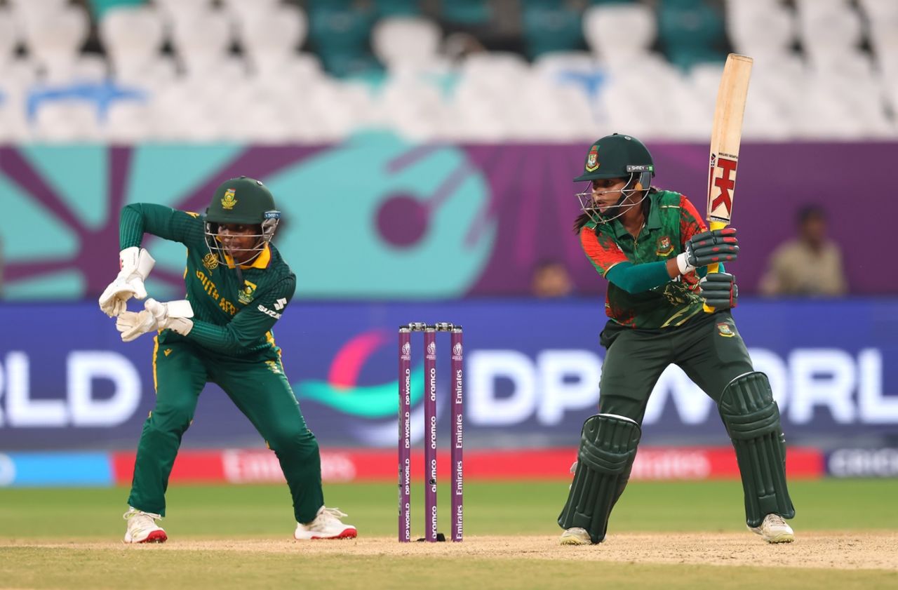 Sharmin Akhter plays it on the off side, Bangladesh vs South Africa, Women's ODI World Cup, Visakhapatnam, October 13, 2025