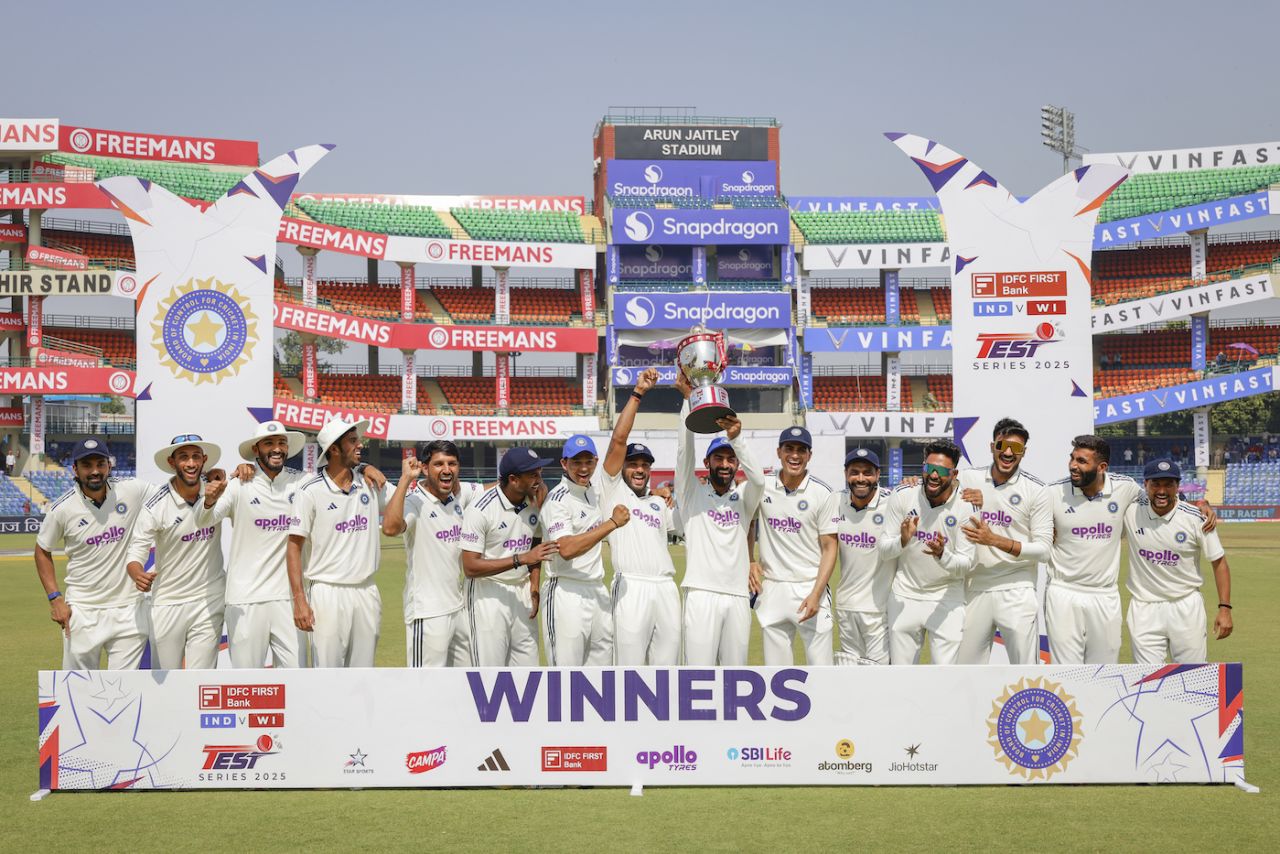N Jagadeesan and Nitish Kumar Reddy were handed the series trophy by Shubman Gill, India vs West Indies, 2nd Test, Delhi, 5th Day, October 14, 2025
