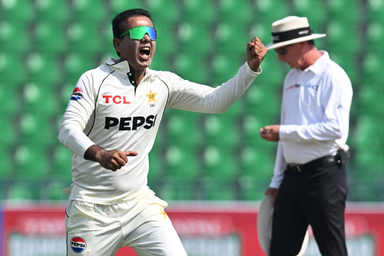 Noman Ali picked up six wickets to wrap up South Africa, Pakistan vs South Africa, 1st Test, Lahore, 3rd day, October 14, 2025