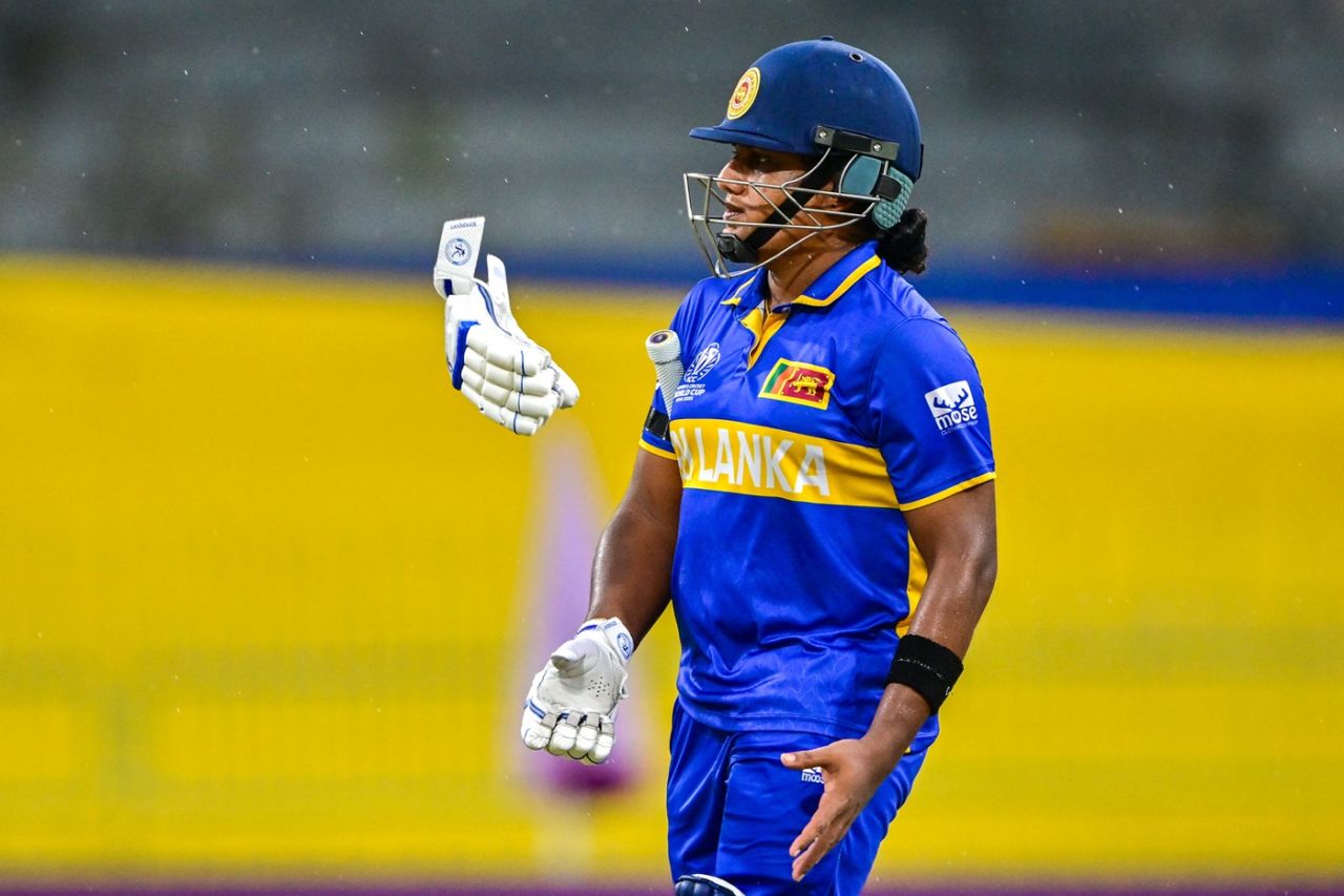Chamari Athapaththu was trapped lbw, Sri Lanka vs South Africa, Women's ODI World Cup, Colombo, October 17, 2025