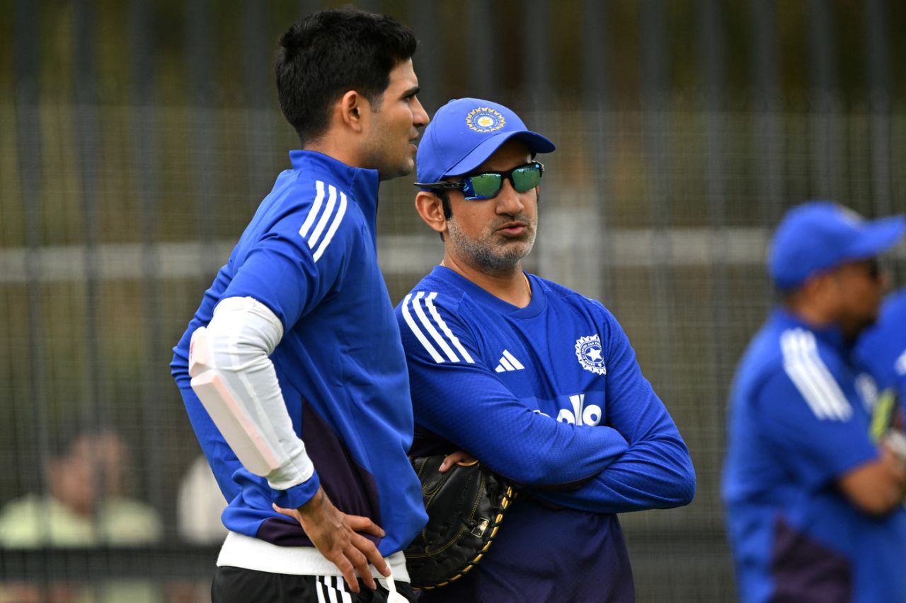 Shubman Gill and Gautam Gambhir talk during a training session, Perth, October 18, 2025