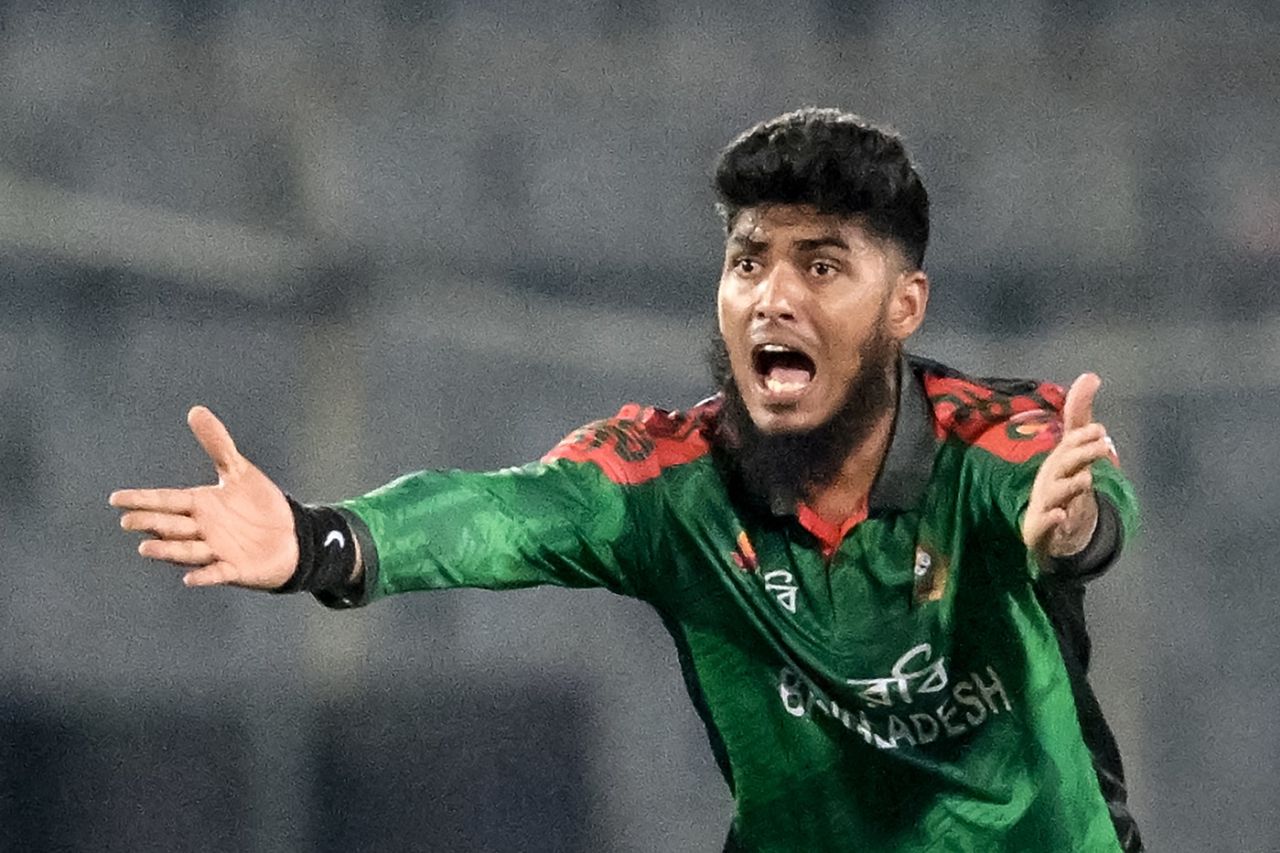 Rishad Hossain appeals for a wicket, Bangladesh vs West Indies, 1st ODI, Dhaka, October 18, 2025