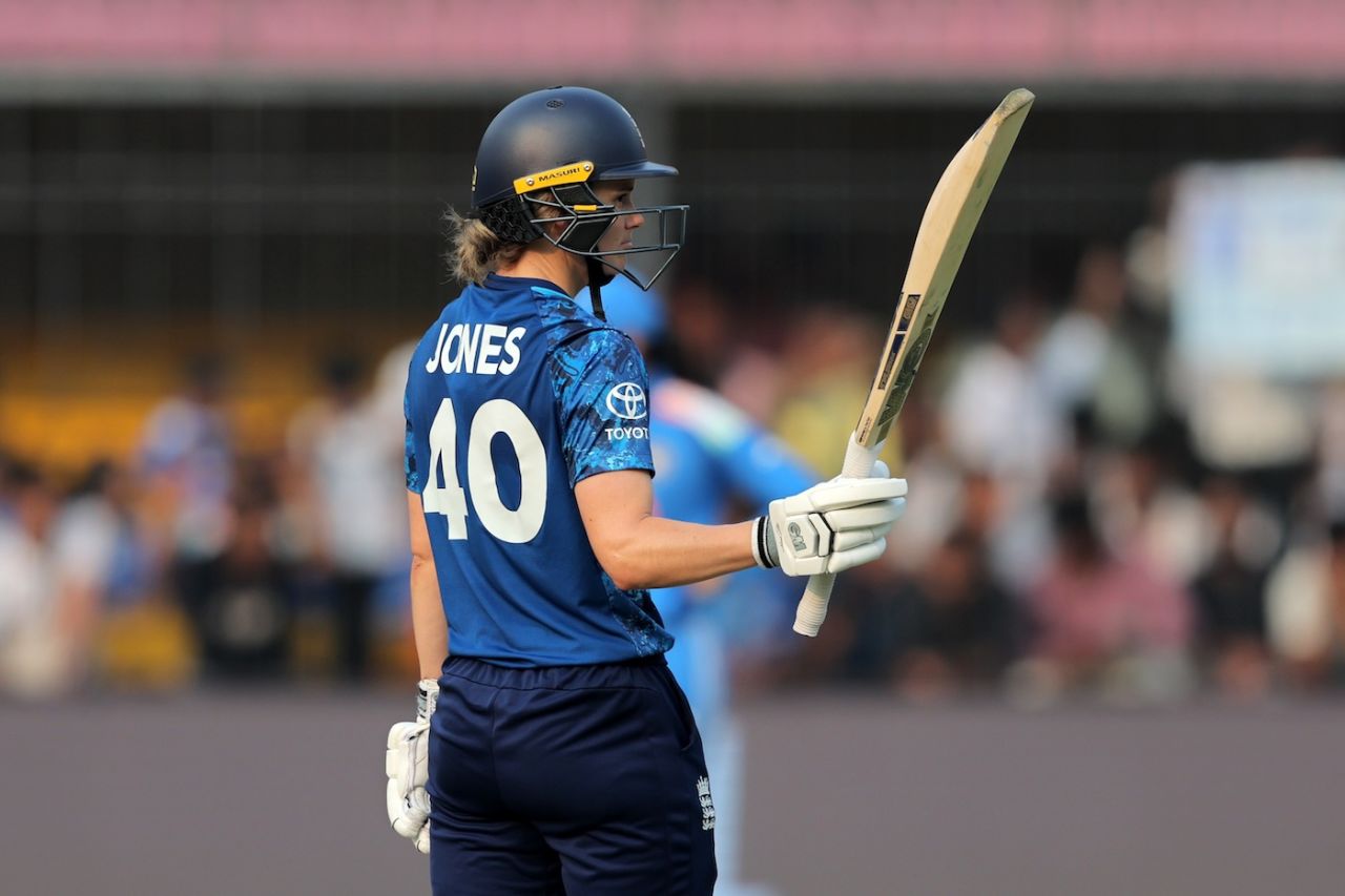 Amy Jones brought up her half-century off 62 balls, India vs England, Women's ODI World Cup, Indore, October 19, 2025