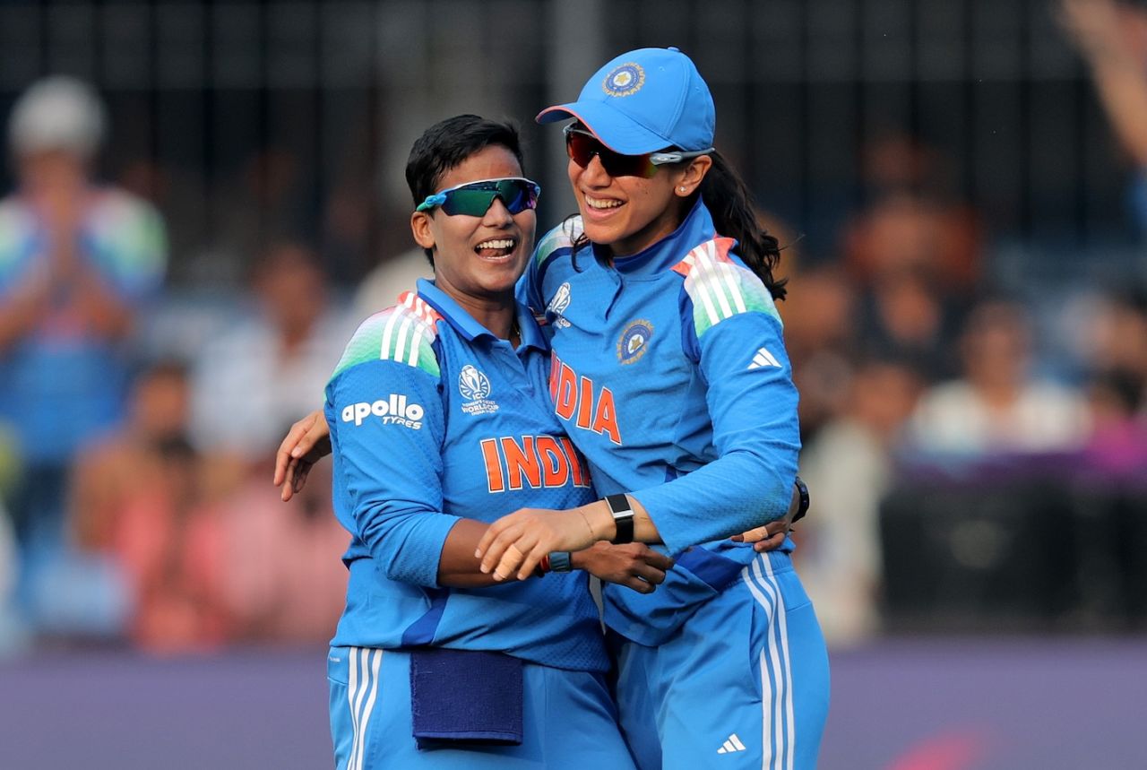 Deepti Sharma and Smriti Mandhana combined to remove the set Amy Jones, India vs England, Women's ODI World Cup, Indore, October 19, 2025
