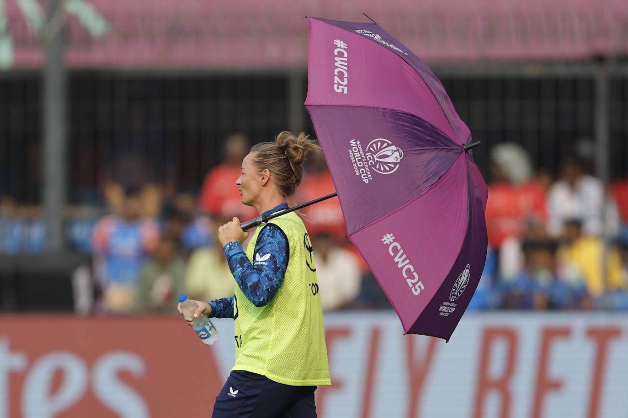Danni Wyatt-Hodge brought some relief for the England batters, India vs England, Women's ODI World Cup, Indore, October 19, 2025