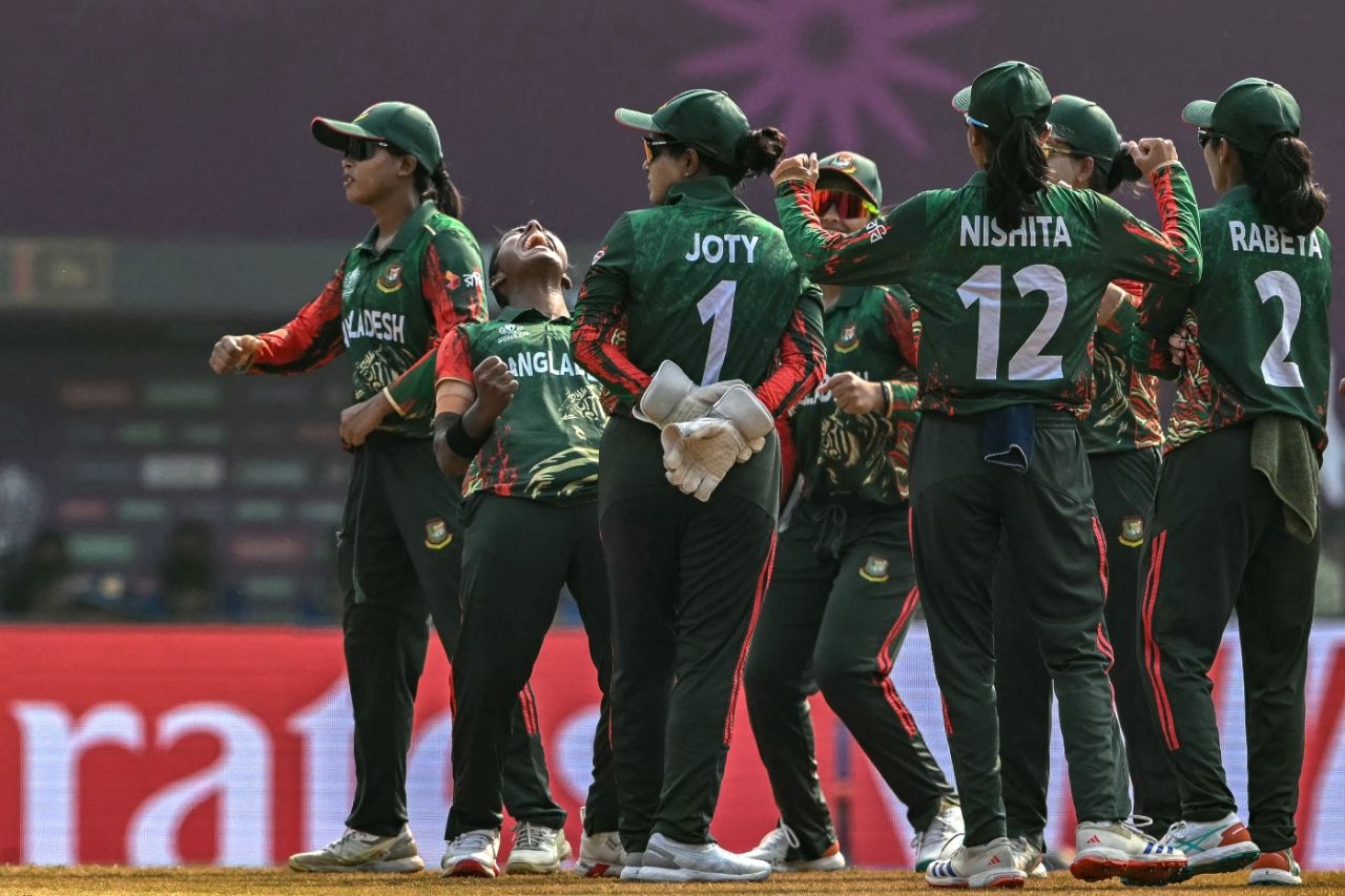 Marufa Akter struck with the first ball of the match, Bangladesh vs Sri Lanka, Women's World Cup 2025, Navi Mumbai, October 20, 2025