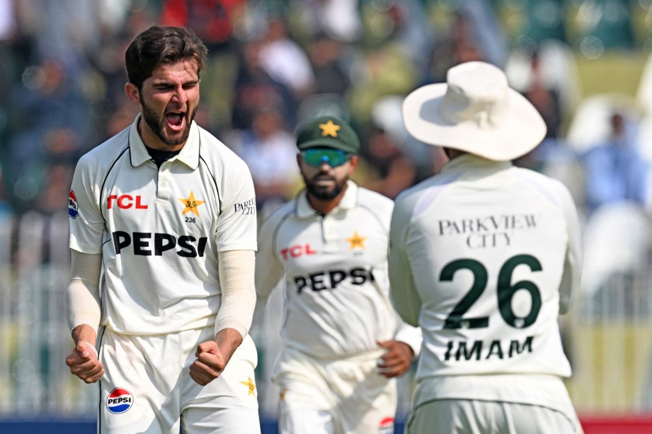 Shaheen Shah Afridi celebrates the dismissal of Ryan Rickelton, Pakistan vs South Africa, 2nd Test, Rawalpindi, 2nd day, October 21, 2025