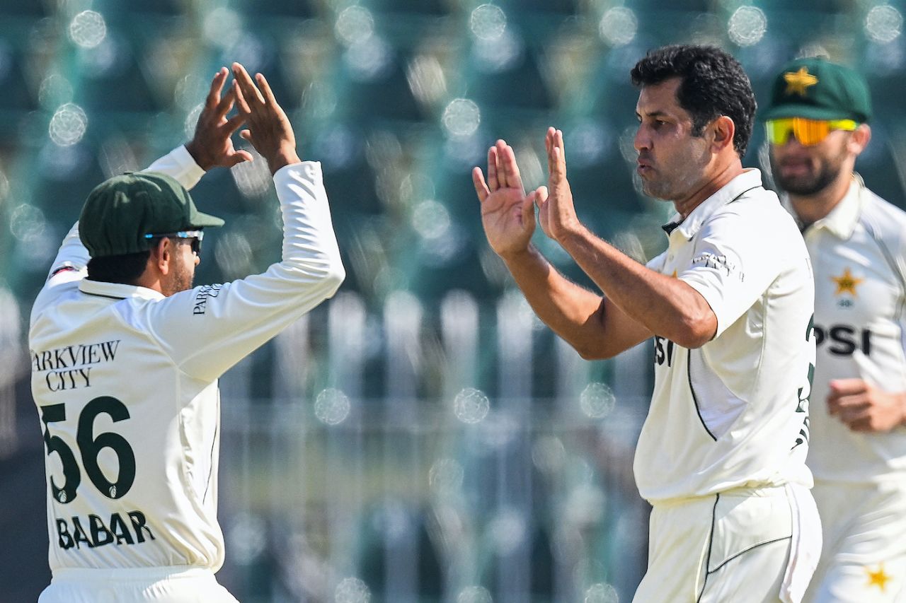 Asif Afridi and Babar Azam celebrate the wicket of Tristan Stubbs, Pakistan vs South Africa, 2nd Test, Rawalpindi, 3rd day, October 22, 2025