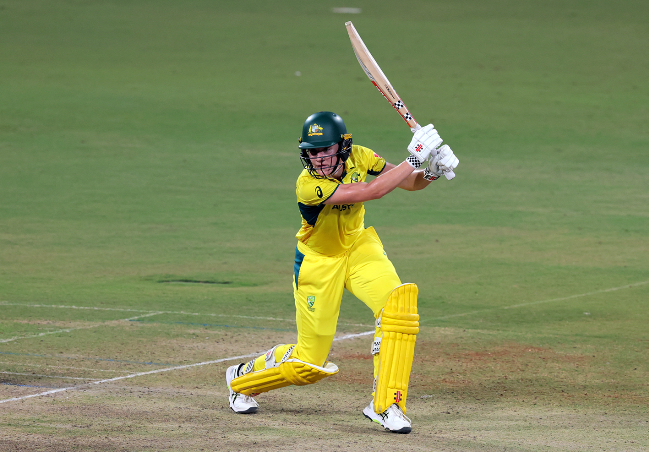 Annabel Sutherland set about rebuilding Australia's chase, Australia vs England, Women's World Cup, Indore, October 22, 2025