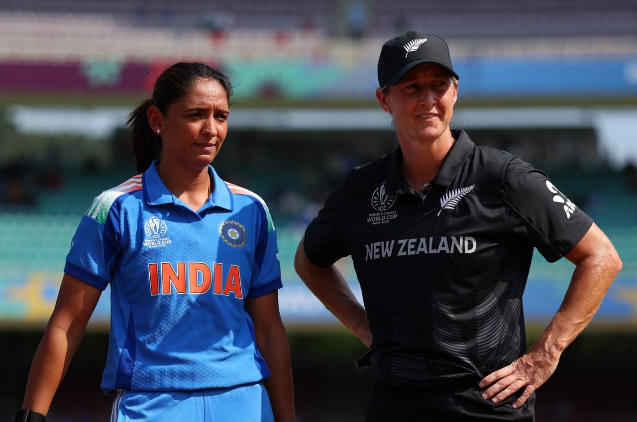 Harmanpreet Kaur and Sophie Devine at the toss, India vs New Zealand, ICC Women's ODI World Cup, Navi Mumbai, October 23, 2025