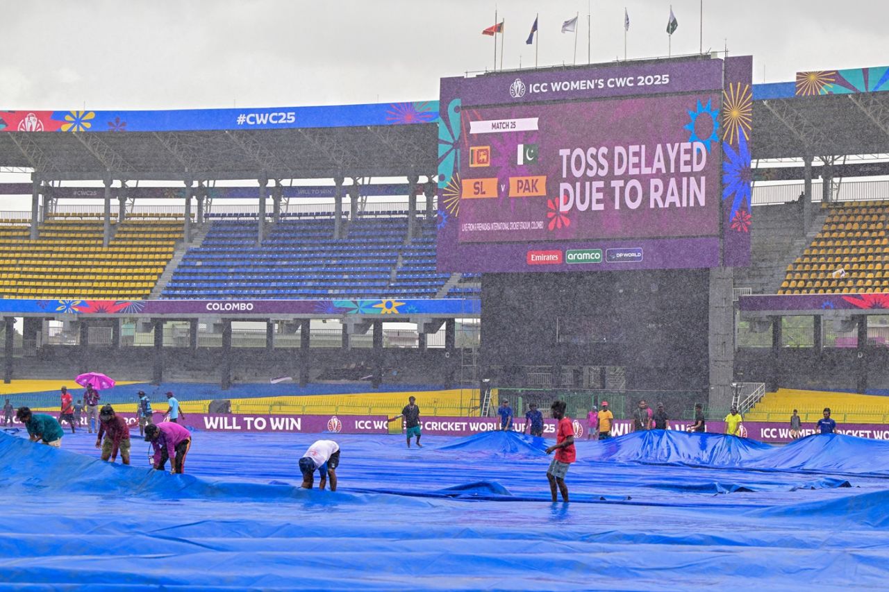 Rain delayed the start in Colombo, Sri Lanka vs Pakistan, Women's World Cup, Colombo, October 24, 2025