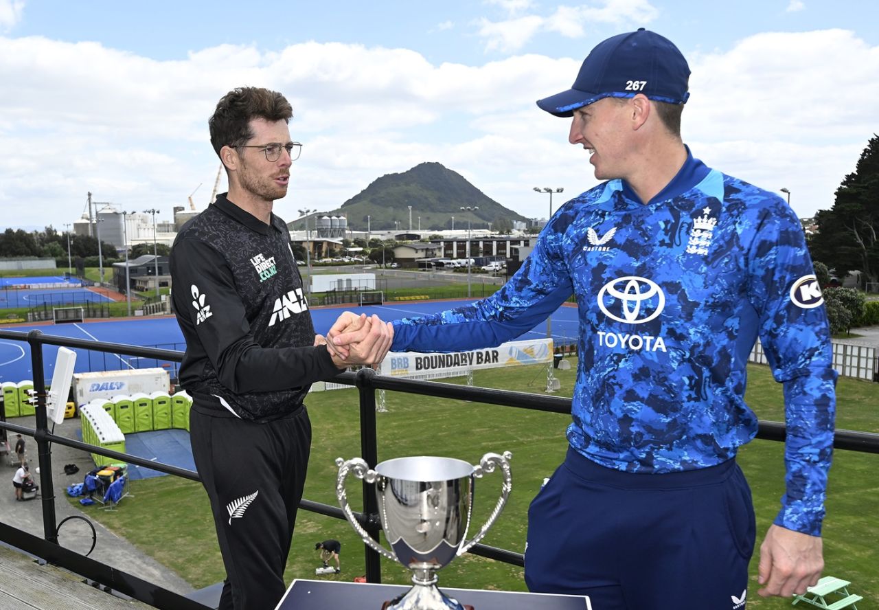 Mitchell Santner and Harry Brook at the trophy photo shoot, New Zealand vs England, 1st ODI, Mount Maunganui