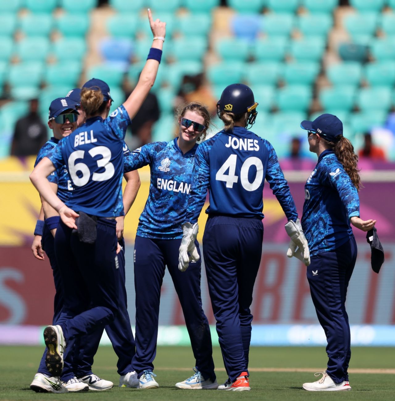 Charlie Dean sent back Georgia Plimmer, England vs New Zealand, Women's World Cup, Visakhapatnam, October 26, 2025