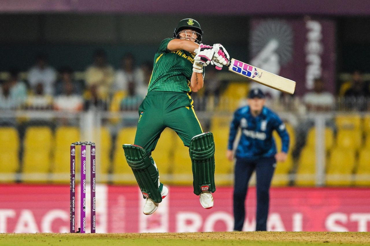 Nadine de Klerk is airborne as she deals with a short ball, England vs South Africa, Women's World Cup semi-final, Guwahati, October 29, 2025