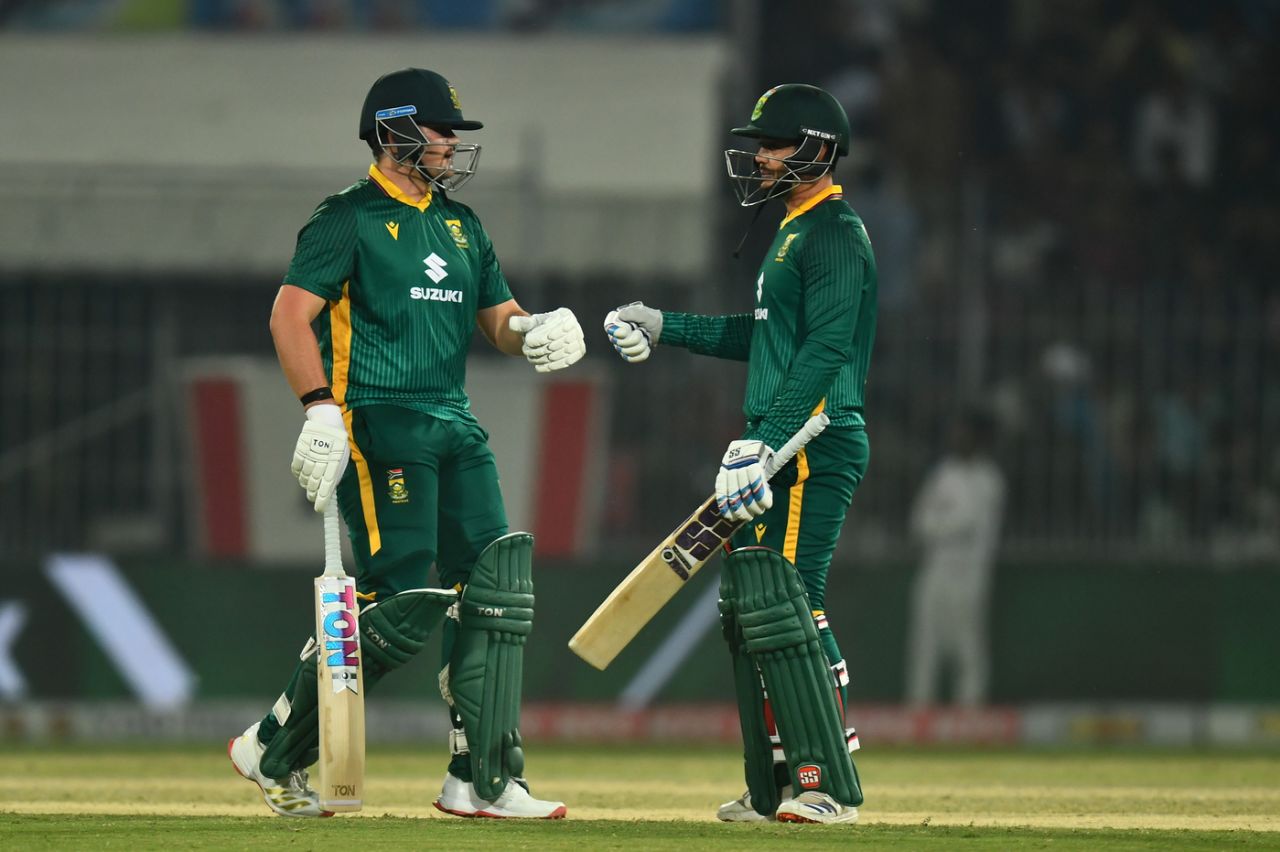 Lhuan-dre Pretorius and Quinton de Kock made a rapid start in the chase, Pakistan vs South Africa, 2nd ODI, Rawalpindi, November 6, 2025